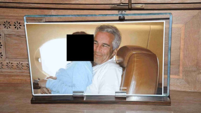 Photo of Jeffrey Epstein included in document release involving wealthy figures